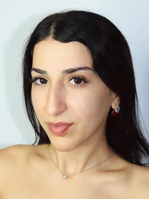 Natural volume lashes by Ester — client result